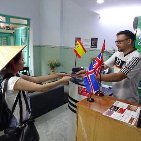 Language Exchange Hostel 2 โฮจิมินห์ซิตี้ ภายนอก รูปภาพ