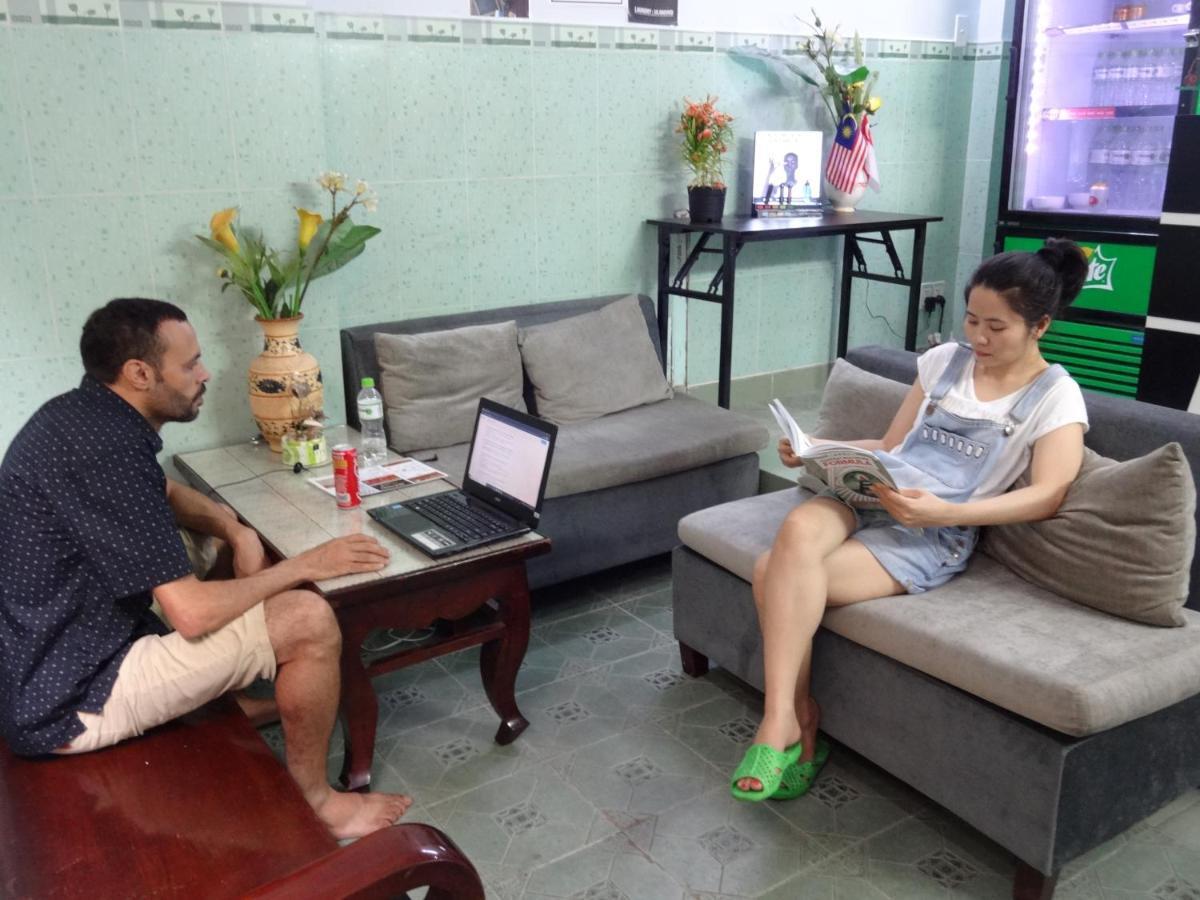 Language Exchange Hostel 2 โฮจิมินห์ซิตี้ ภายนอก รูปภาพ