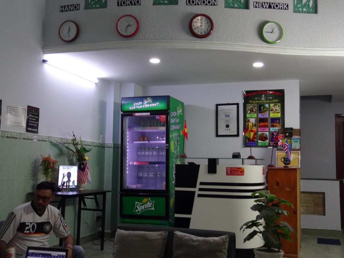 Language Exchange Hostel 2 โฮจิมินห์ซิตี้ ภายนอก รูปภาพ