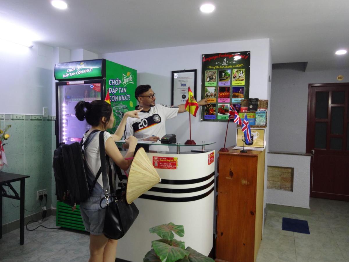 Language Exchange Hostel 2 โฮจิมินห์ซิตี้ ภายนอก รูปภาพ